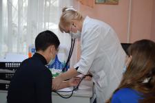В рамках реализации муниципальной программы социальной поддержки населения высококвалифицированные врачи кардиолог из   г. Биробиджана  и невролог из г. Хабаровска и провели бесплатные приёмы для населения Смидовичского района.