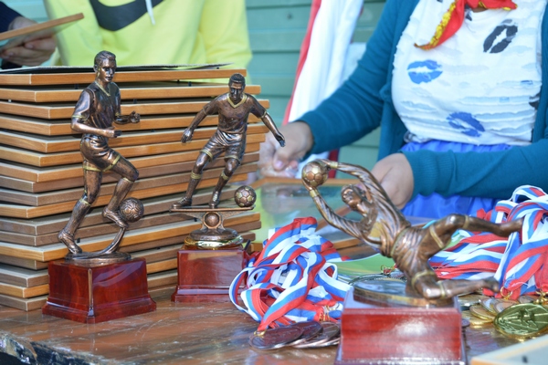 Соревнования на Кубок главы завершили футбольный сезон в Смидовичском районе.