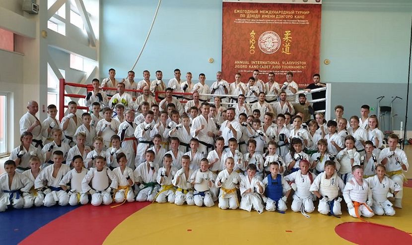 Каратисты Смидовичского района ЕАО приняли участие в учебно-тренировочных сборах.